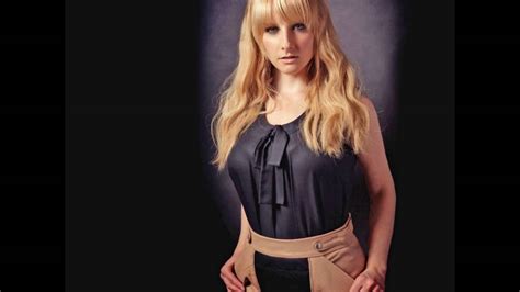 melissa rothstein nude|Melissa Rauch à poil : vidéos porno et sex tapes @ xHamster